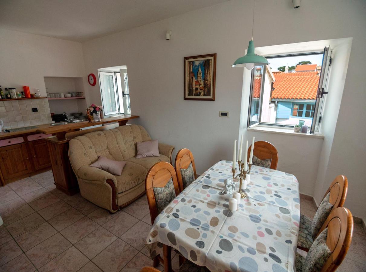 Luise - Four Towers Apartments Rab Town Bagian luar foto