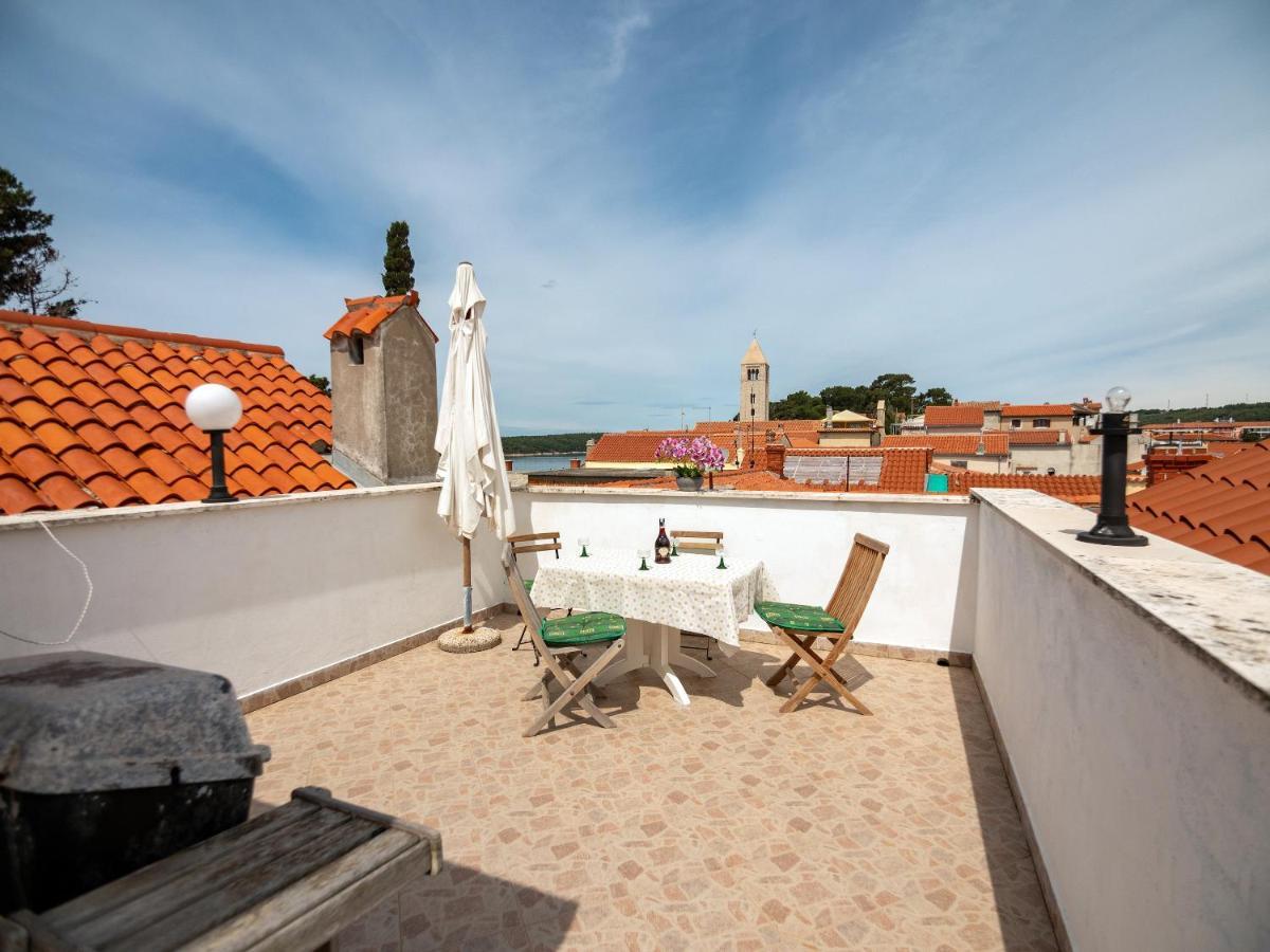 Luise - Four Towers Apartments Rab Town Bagian luar foto