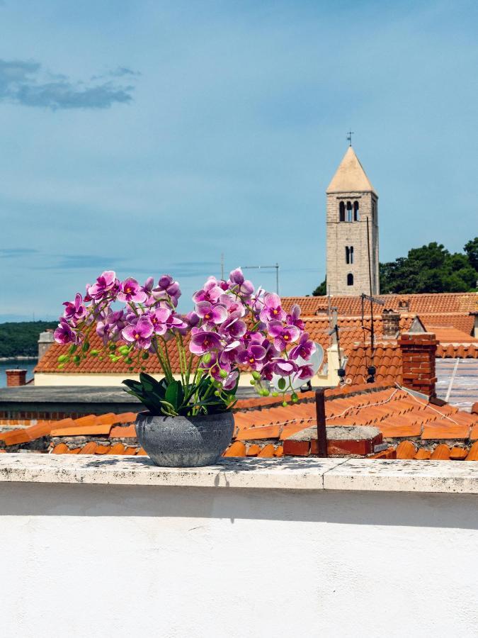 Luise - Four Towers Apartments Rab Town Bagian luar foto